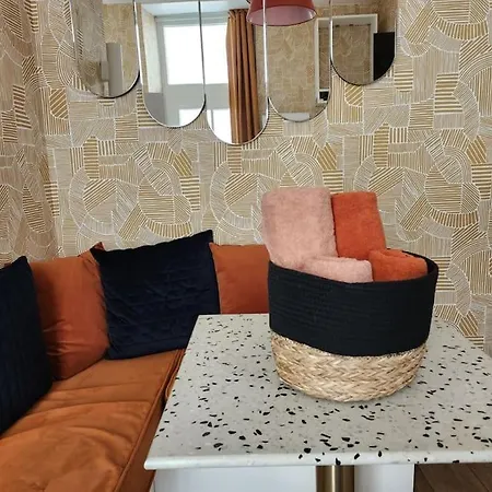 Appartement Cocon Deco Quartier Antiquaires Dijon